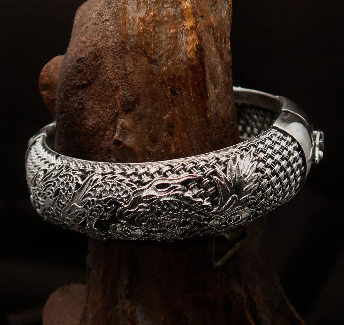 Stunning handcrafted Sterling Silver Dragon Bracelet